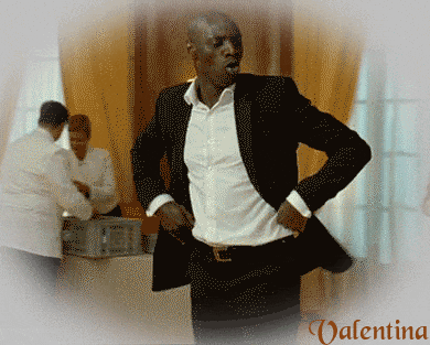 Uq24MGVOcGK5.gif
