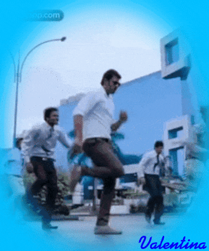 HljxmtbYPQ5A.gif