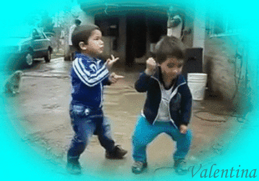 c9BnWGEw2TsZ.gif