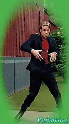 JywkE8pqxGhO.gif